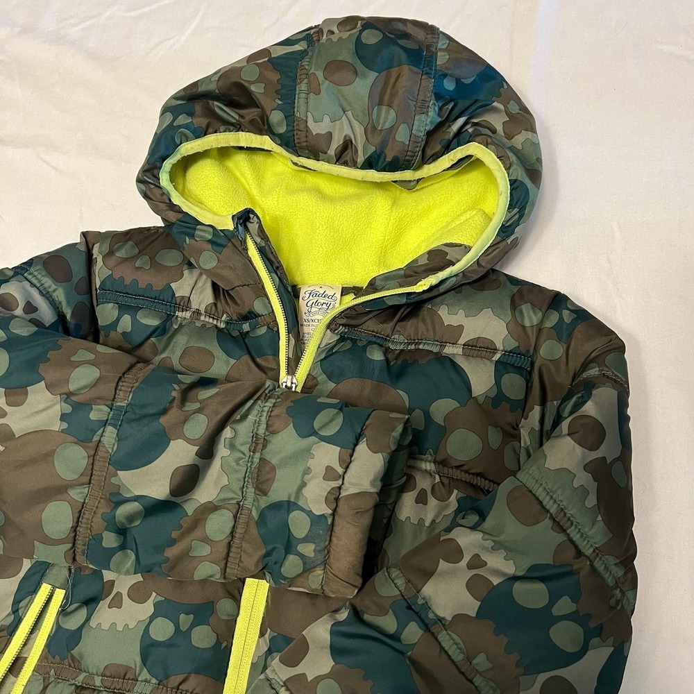 Faded Glory Skull Camo Puffer Jacket boys Size 4-5 (2565)